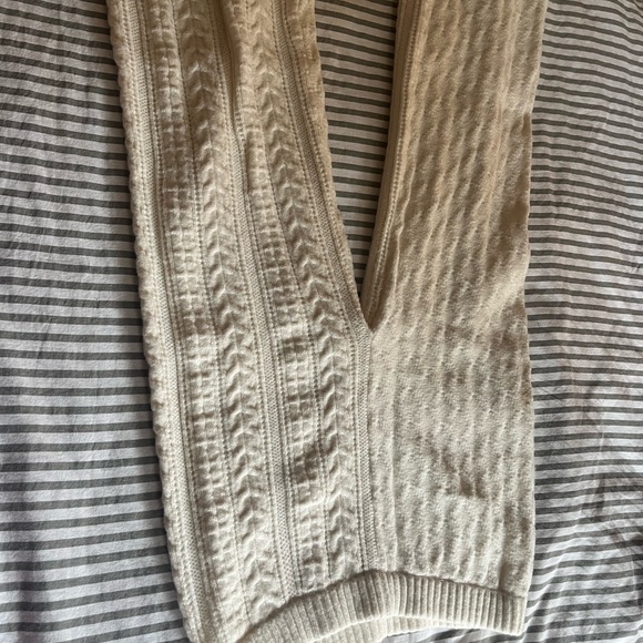 Pretty little thing sweater set - Picture 3 of 4